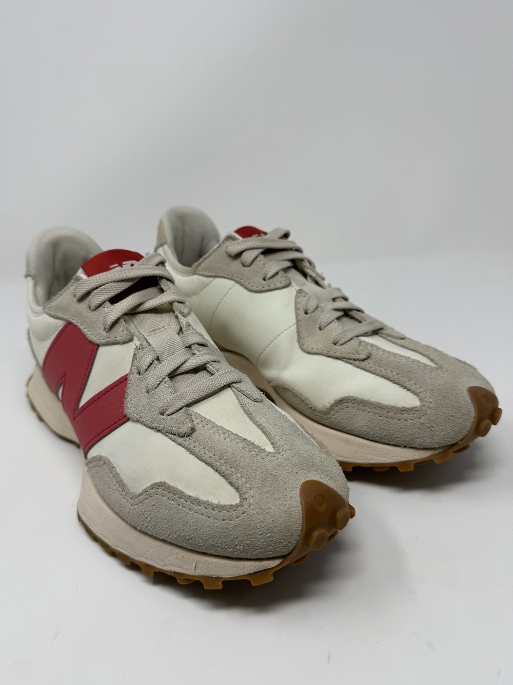New Balance 327 Men’s Cream and cranberry Retro Runner Sneakers Sz.7